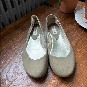 Steve Madden Women's Khaki Flats